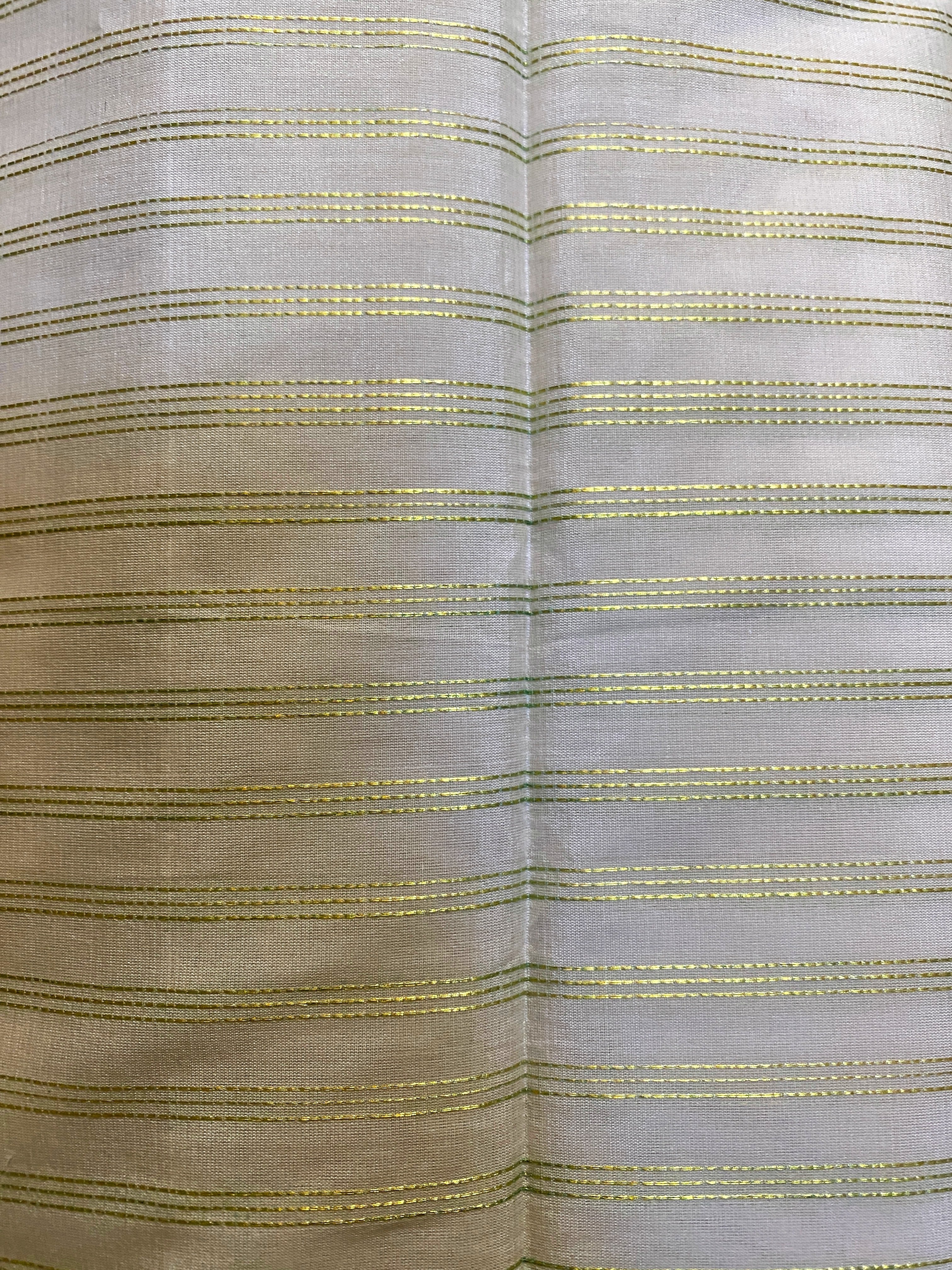 Exquisite Pure Bengaluru Silk Crepe Saree with Gold Zari Border | Captivating Design