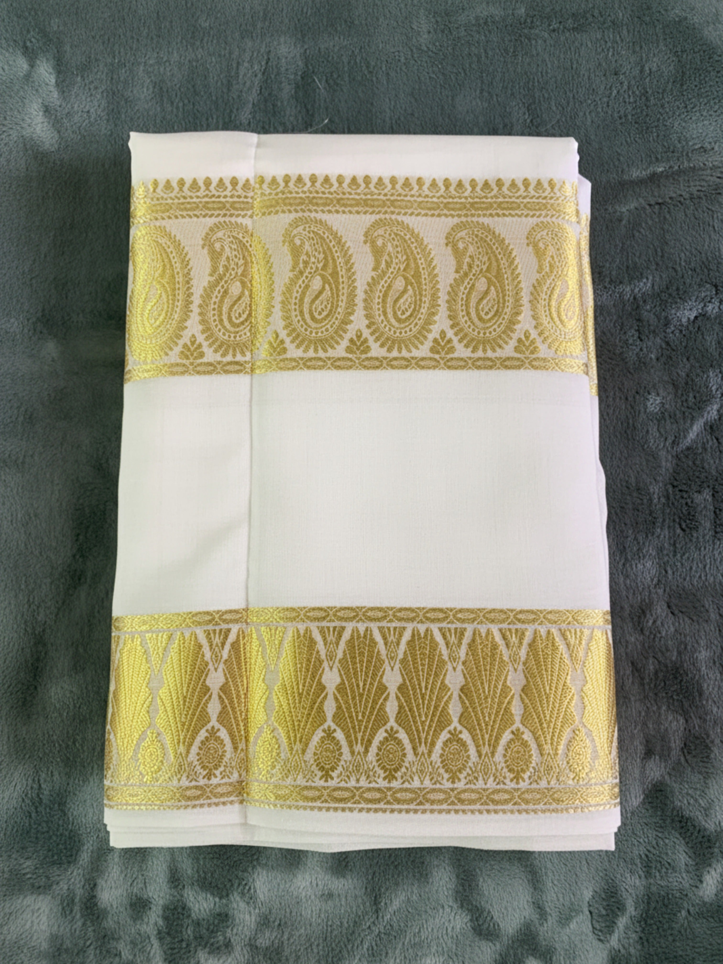 Exquisite Pure Bengaluru Silk Crepe Saree Rich Gold Bentex Border | Paisley Motif