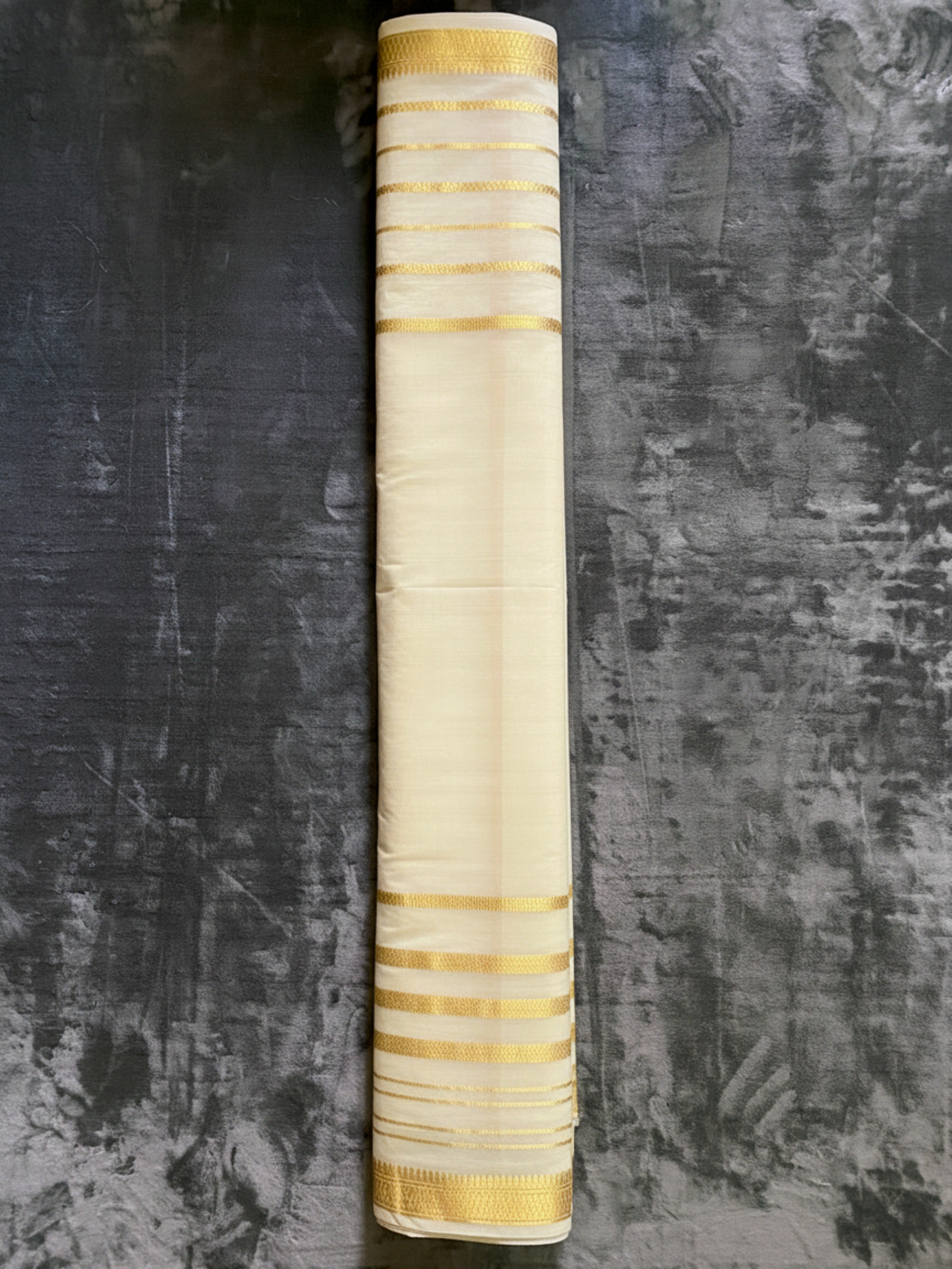 Exquisite Pure Bengaluru Silk Crepe Saree with half n half Golden Zari Border | Ornamental Patterns