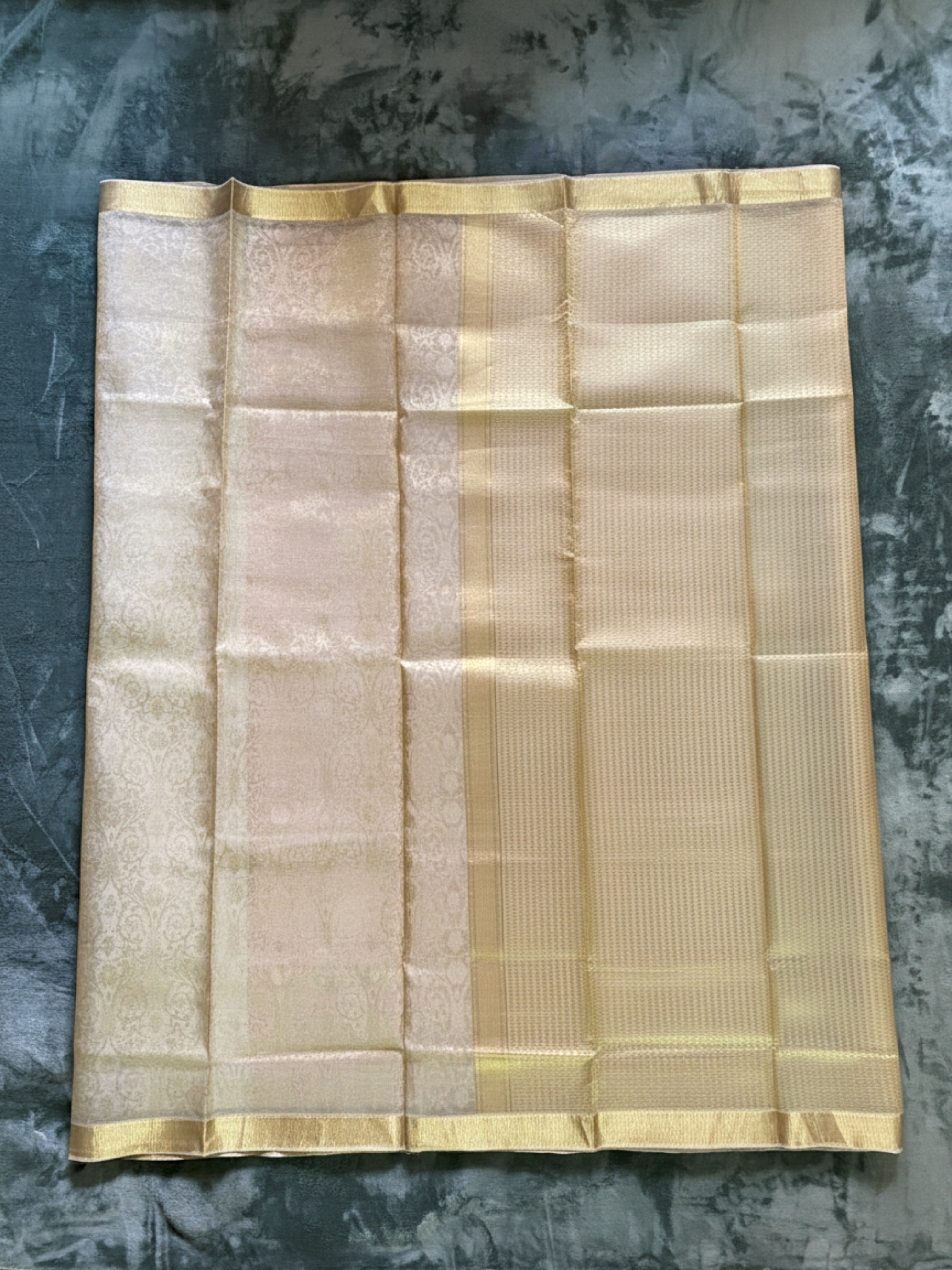 Exquisite Pure Bengaluru Silk Crepe Saree with Golden Zari Border | Embossed Floral