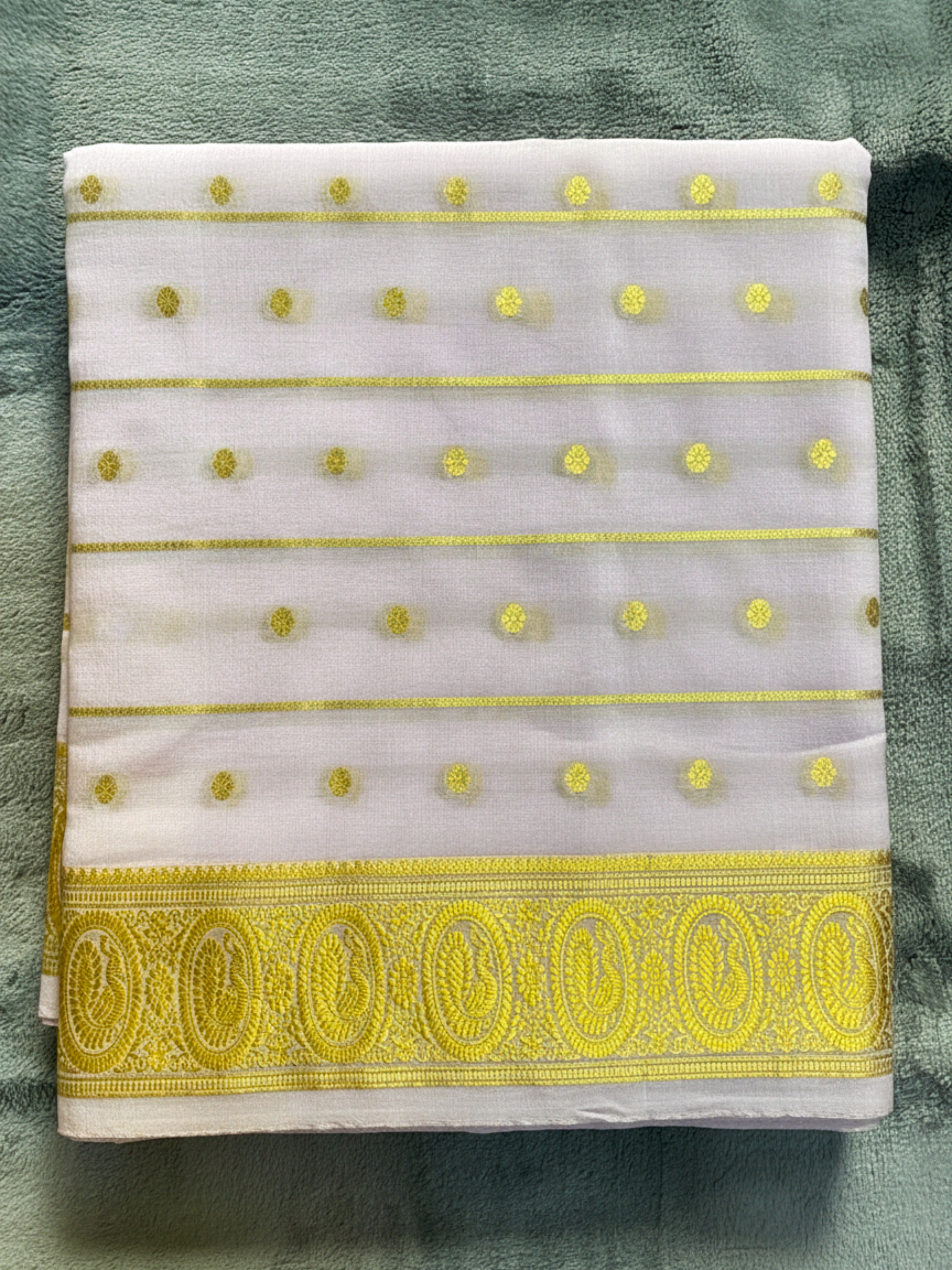 Exquisite Pure Bengaluru Silk Crepe Saree | 1000 Butta | TS0027002