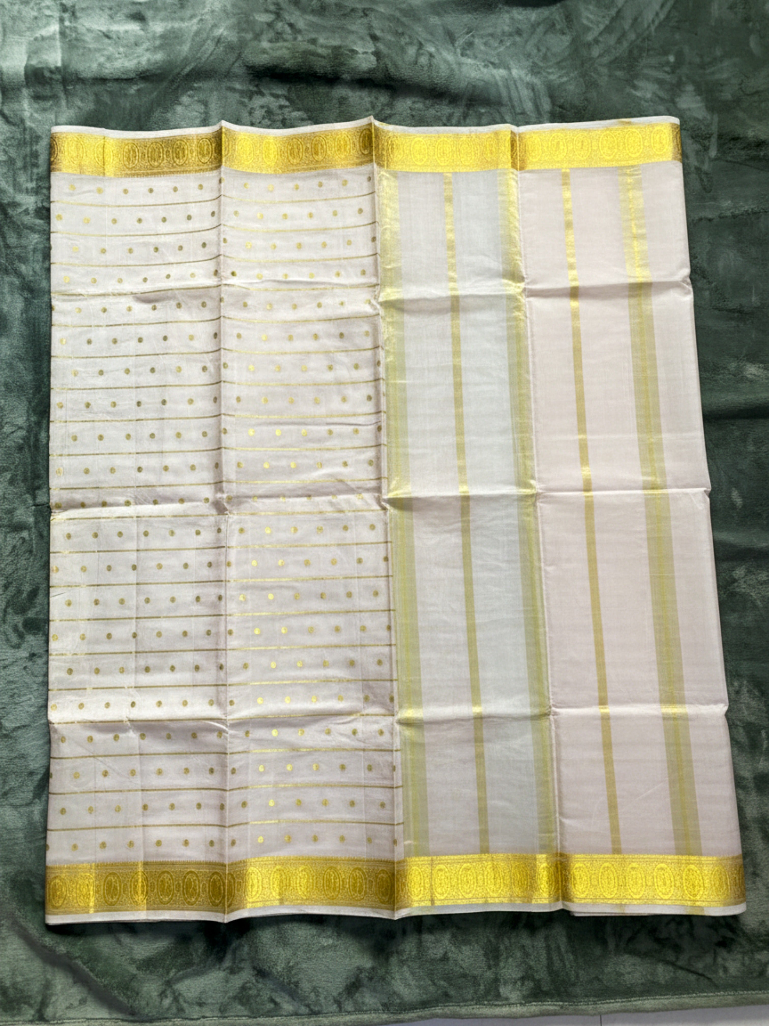 Exquisite Pure Bengaluru Silk Crepe Saree | 1000 Butta | TS0027002