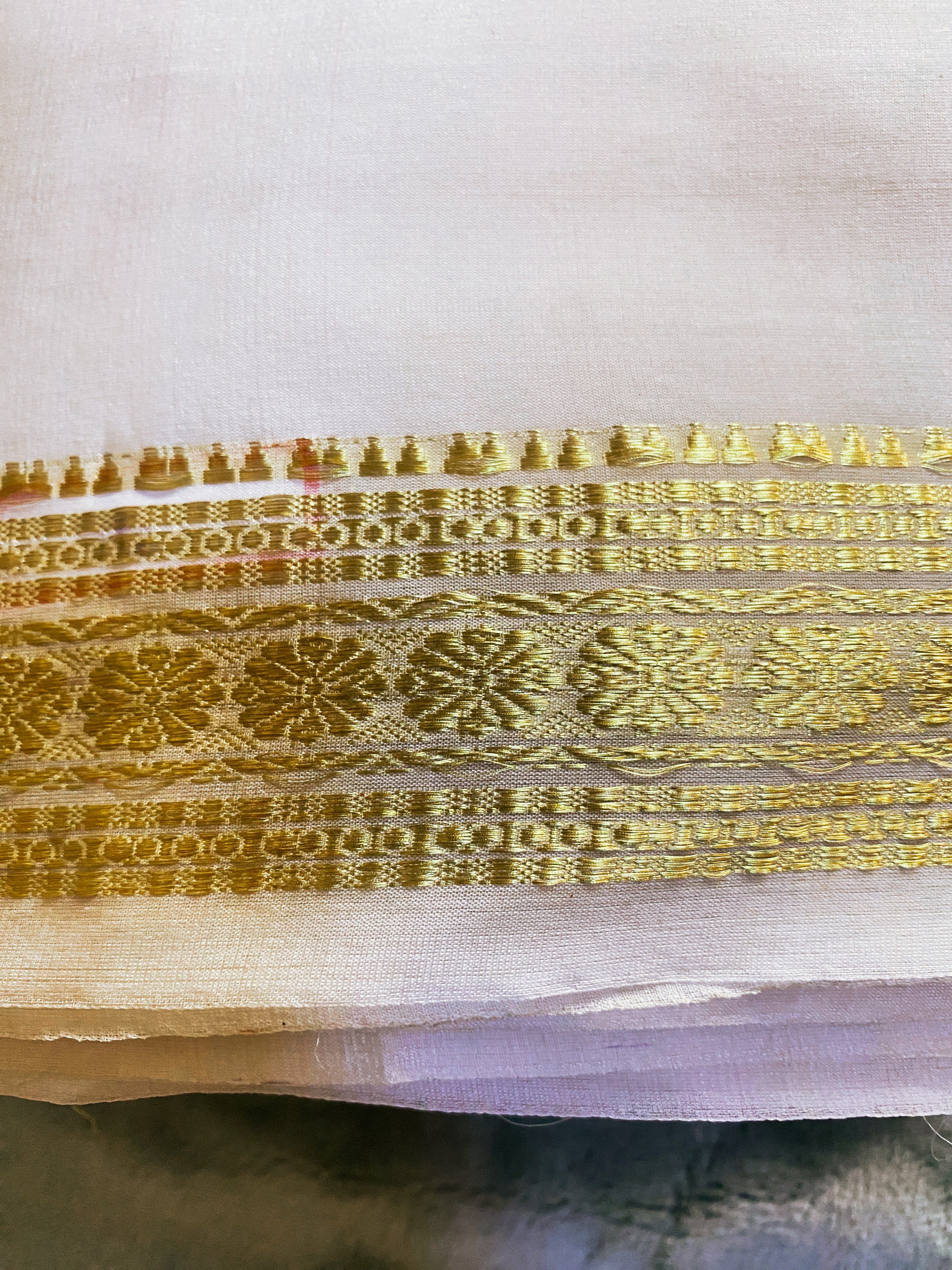 Exquisite Pure Bengaluru Silk Crepe Saree - Rudrakshi