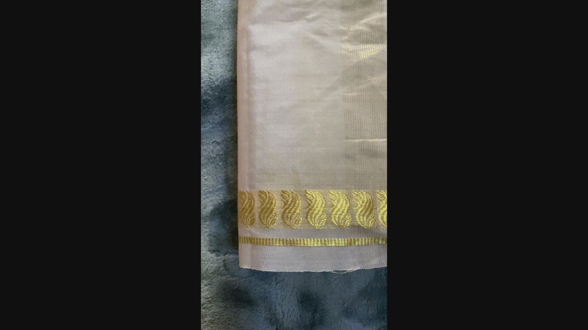 Exquisite Pure Bengaluru Silk Crepe Saree with Gold Zari Stripes