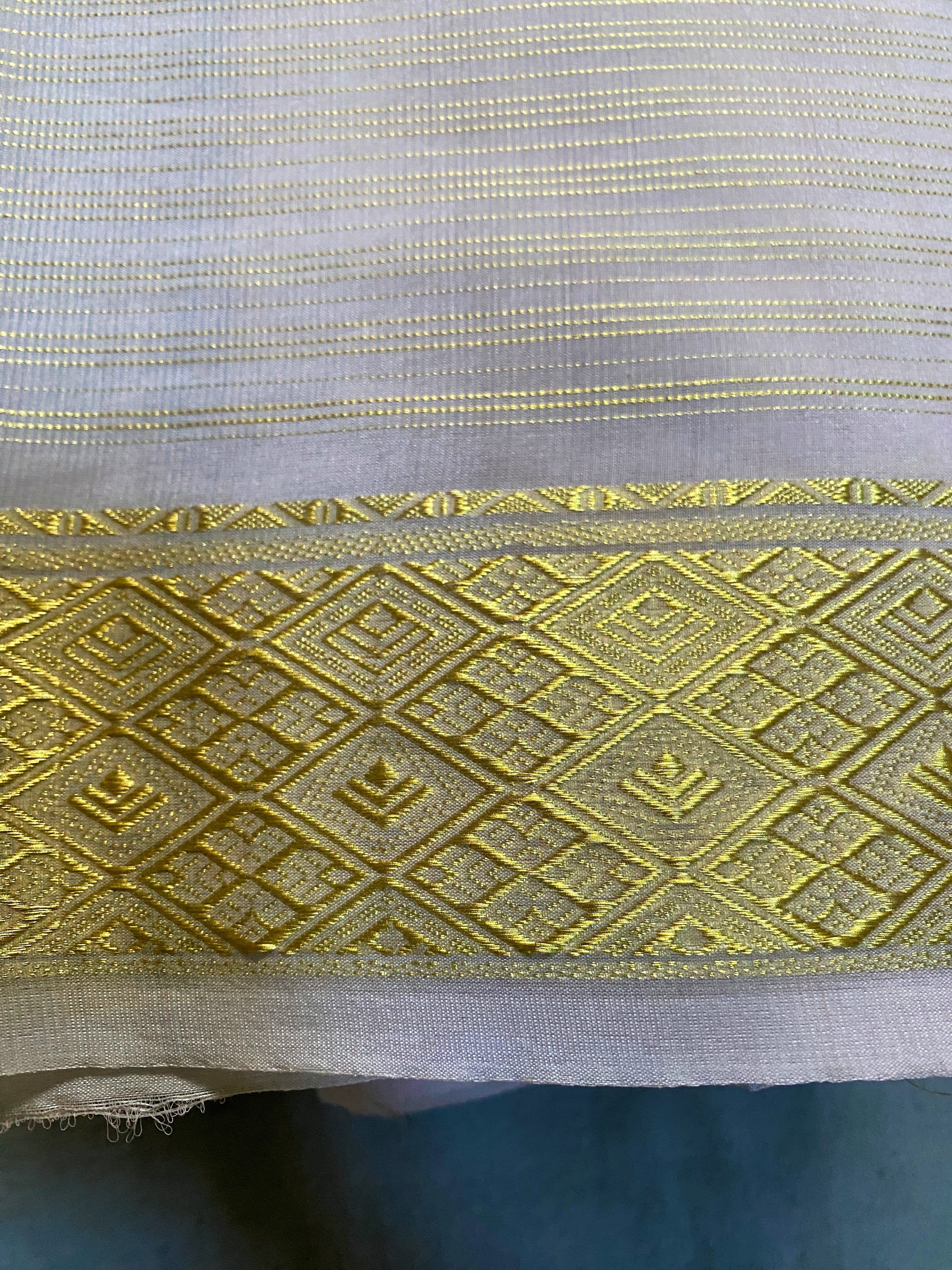 Exquisite Pure Bengaluru Silk Crepe Saree with Golden Zari Border | All Ova Stripes