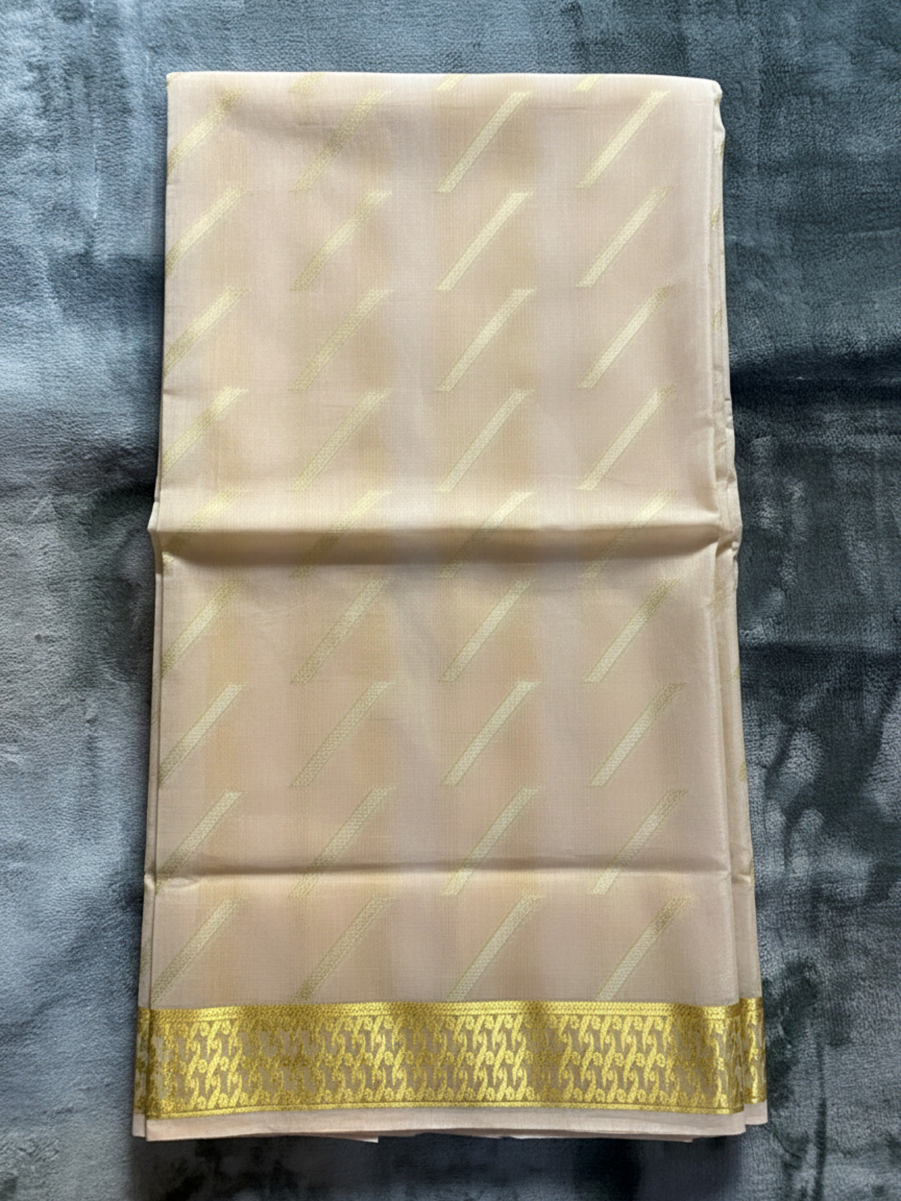 Exquisite Pure Bengaluru Silk Crepe Saree with Golden Zari Border | Subtle Stripes | Rich Pallu