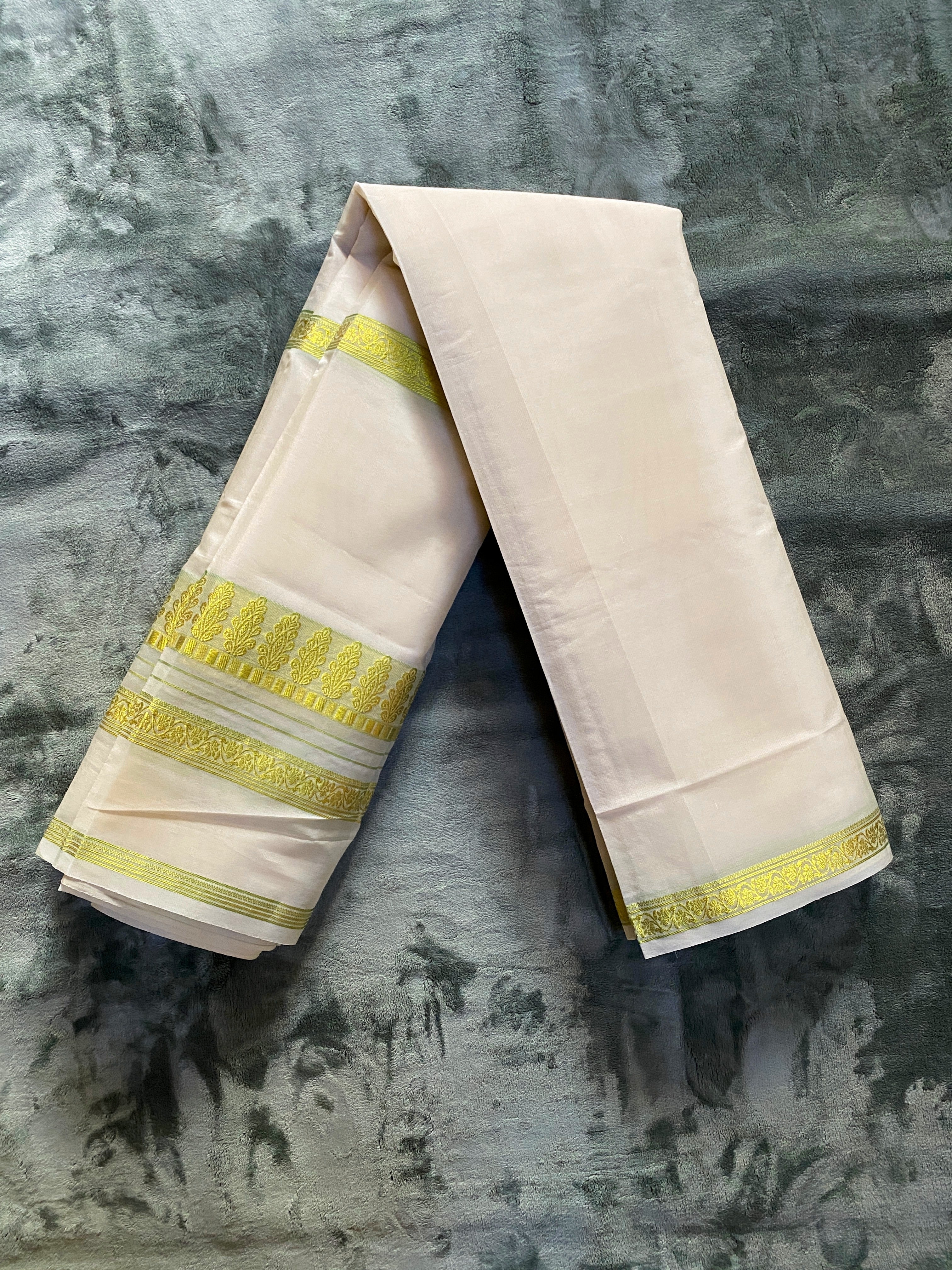 Exquisite Pure Bengaluru Silk Crepe Saree with Golden Zari Traditional Bentex Border